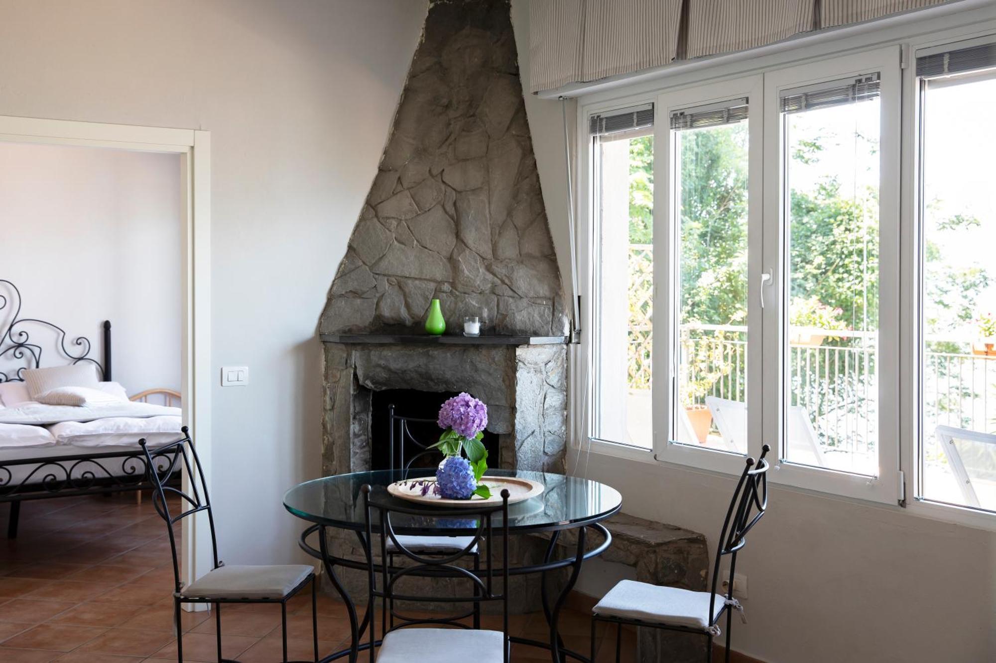 Charming Moment Di Villa Porta - Residenza Leonardo Luino Buitenkant foto